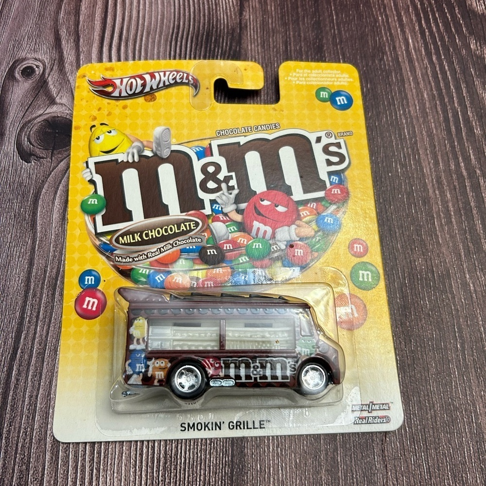 M&M's Smokin' Grille Toy Car - Brown NWT